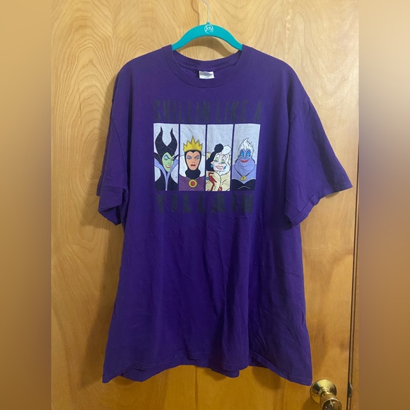 Disney Tops - Disney Chillin Like A Villain Graphic Tee Purple Size 2x EUC